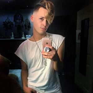 Meet your Posher, Brett